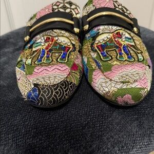 STEVE MADDEN Kera Flat Loafer Mule Elephant Motif Rhinestone Size 8